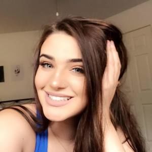 Meet your Posher, Kendall